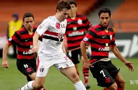 LPL- 风云突变摩纳哥窗口期远射贴柱；中超版图或变；悬念犹存；身体对抗强度拉满