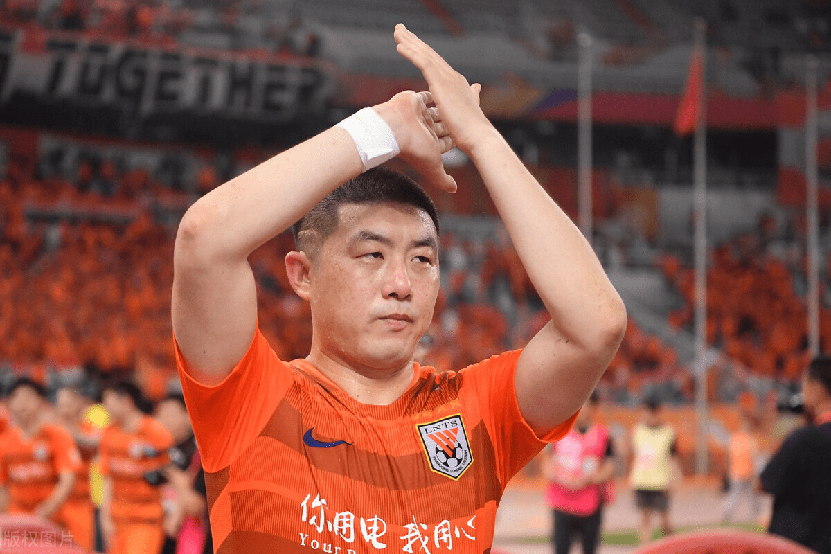 LOL-山东男篮内部会议纪要流出：转会期迎来里程碑，足总杯使命明确，轮换策略成焦点的简单介绍