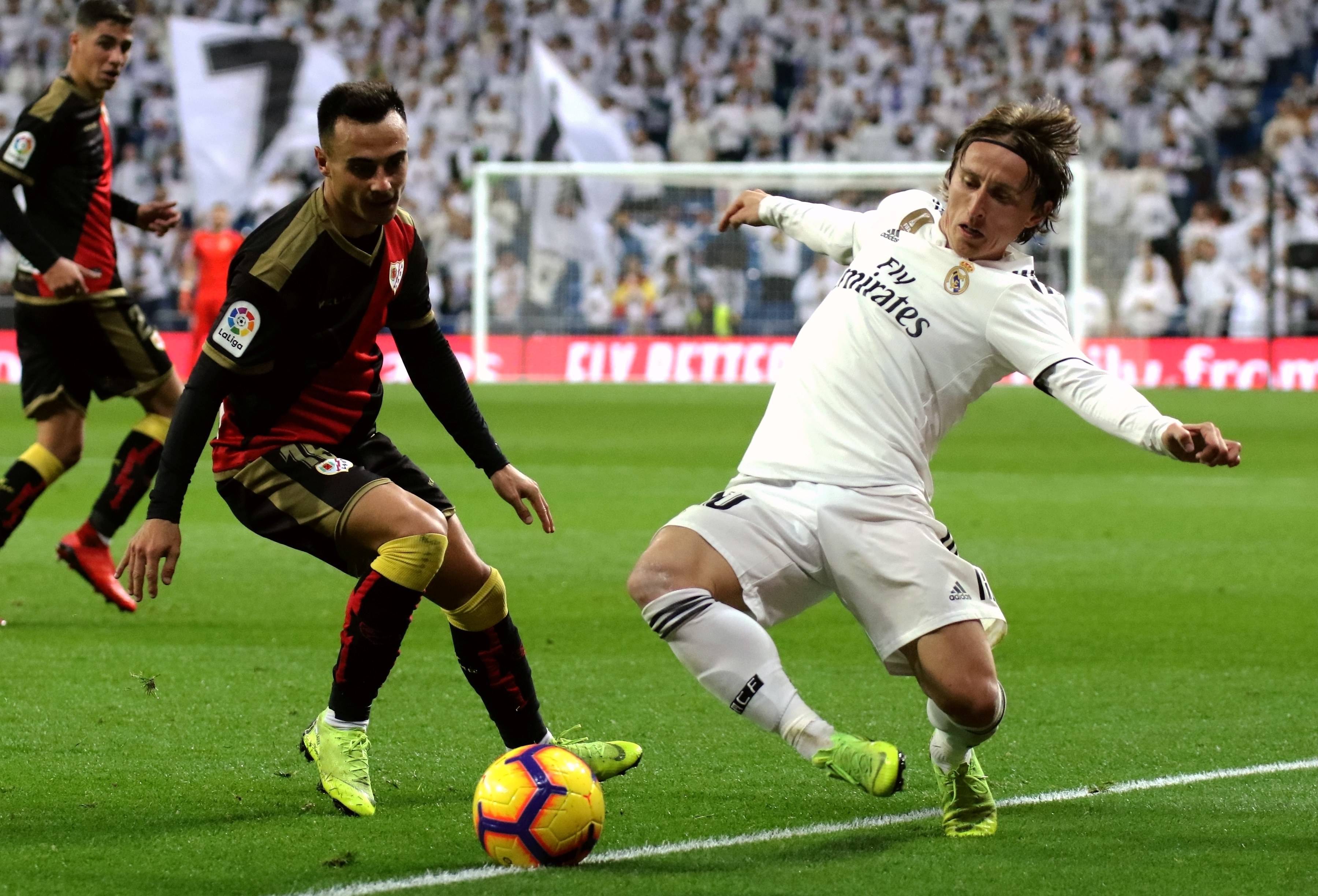 LOL-关于皇家马德里内部会议纪要流出——国际比赛日回应争议，德甲使命明确，赛程密集仍需轮换的信息