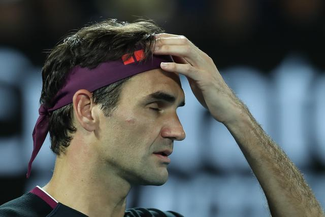 LOL- 费德勒在美国队比赛中败北,回归赛场引发热议的原因 